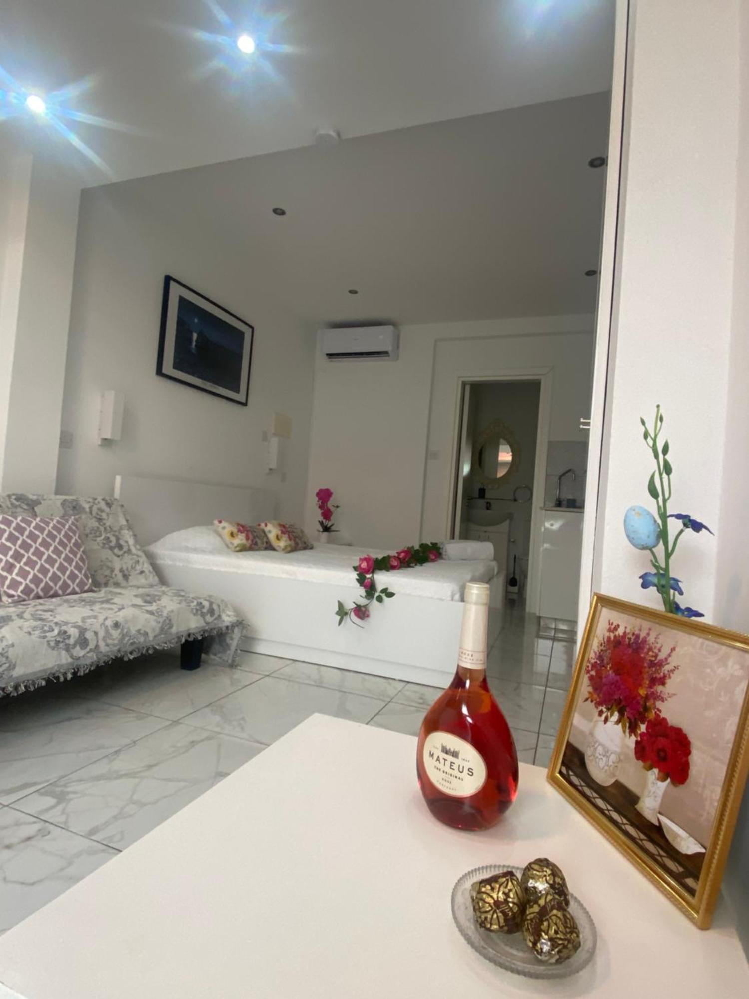 Nissi49 Apartments Ayia Napa Exteriör bild